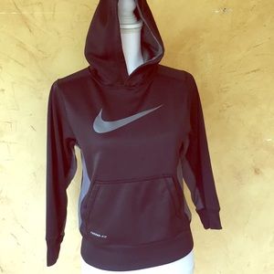 Nike therma fit black grey pull on hoodie crop